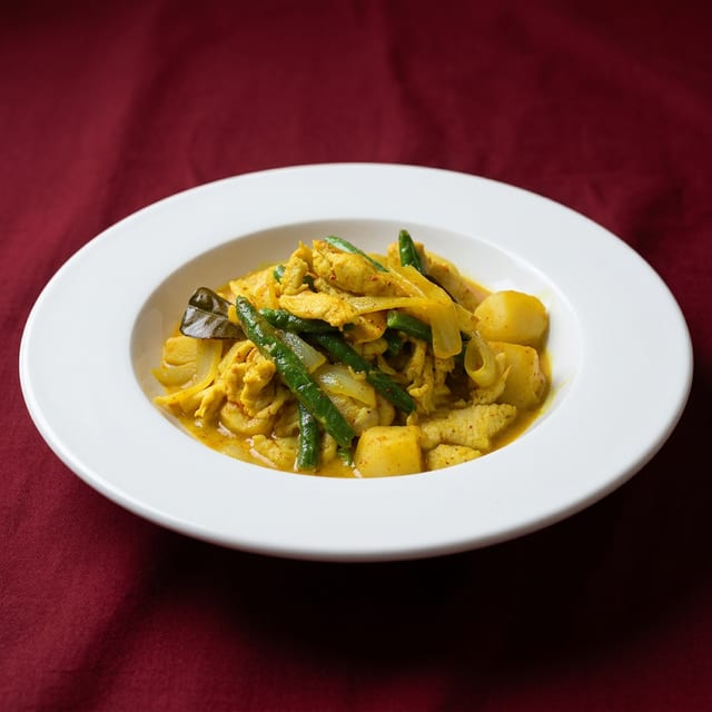 Yellow Curry Entree.