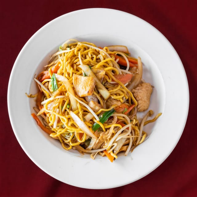 Lo-Mein Noodles.