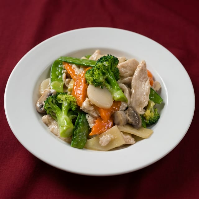 Moo Goo Gai Pan Entree.